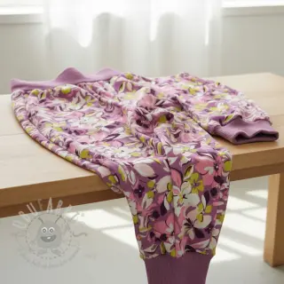 Sweaterstof Bright flowers design pink lime