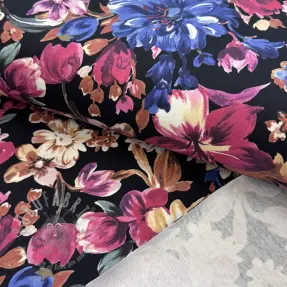 Sweaterstof Flower Luna black digital print