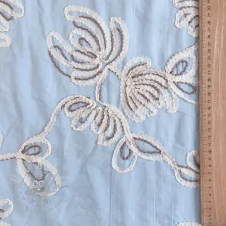 Katoenen stof EMBROIDERY Loom En Light baby blue
