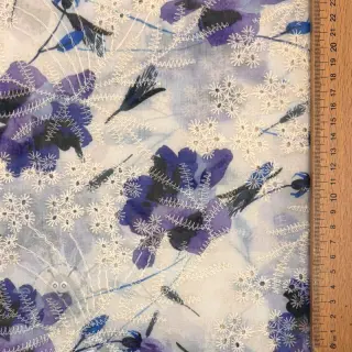 Katoenen stof met bijmenging van EMBROIDERY Rose blue