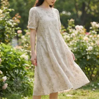Katoenen stof EMBROIDERY Catchy leaves beige
