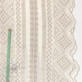 Katoenen stof EMBROIDERY Lilian beige