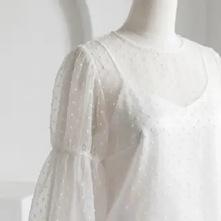 Tyl na TUTU DOTS off white