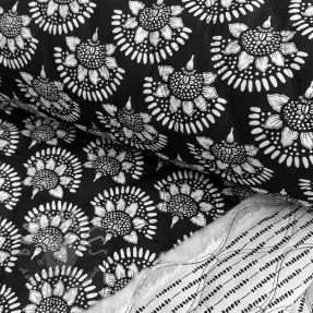 Katoenen stof VOILE STEPPED Bouquet flowers balck digital print