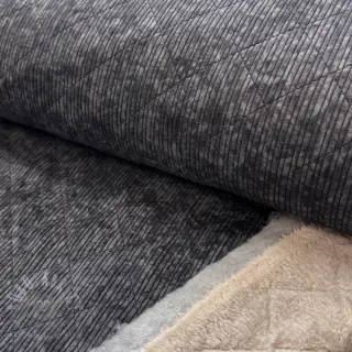 Ribfluweel QUILT black