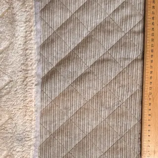 Ribfluweel QUILT champagne