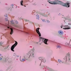 Katoenen stof Farm animals BIG light pink digital print