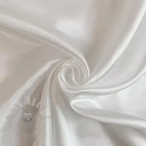 Satijn off white