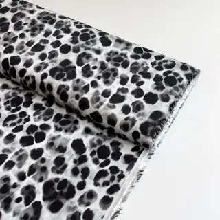 Viskóza SATIN Animal skin black digital print