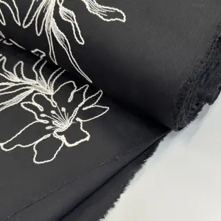 Bavlnená látka EMBROIDERY GABARDINE Luana black