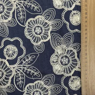 Bavlnená látka JEANS EMBROIDERY Niva design A