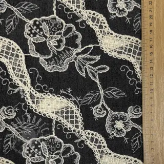 Katoenen stof JEANS EMBROIDERY Flora design E